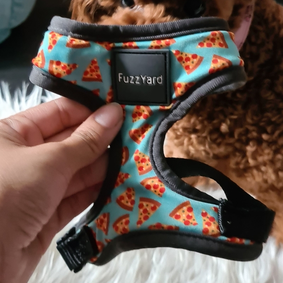 Dog harness FuzzYard in size Xsmall. - Picture 2 of 3